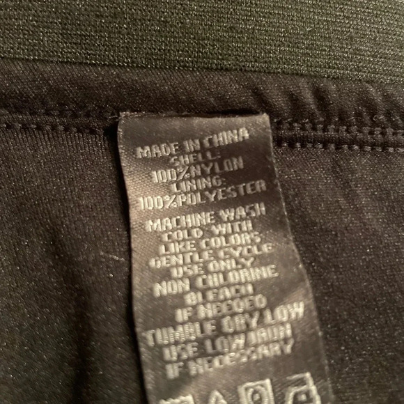 Vince camuto navy flowy mini skirt size small - Picture 4 of 4